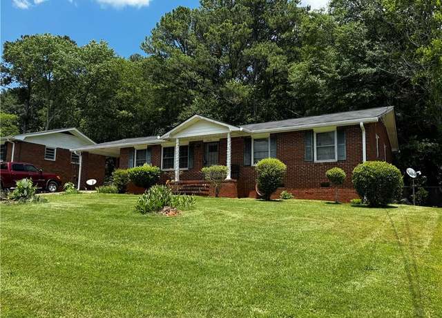 Property at 2933 Arlington Rd, East Point, GA 30344, 3 beds, 2 baths