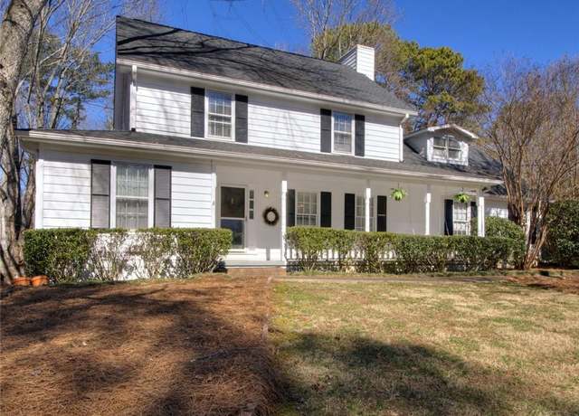 Property at 1938 Kelvin Dr, Lawrenceville, GA 30043, 3 beds, 2.5 baths