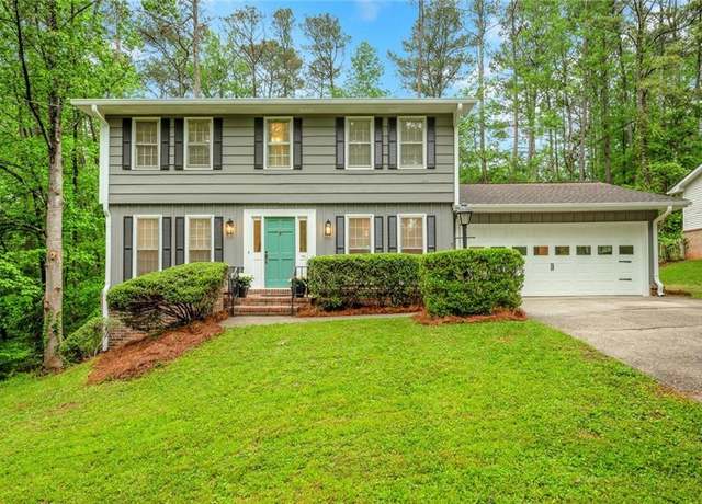 Property at 4536 Mountain Creek Dr NE, Roswell, GA 30075, 4 beds, 2.5 baths