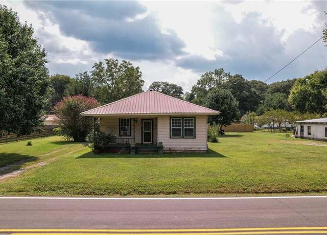 Property at 51 W Main St, Kingston, GA 30145, 2 beds, 1 bath
