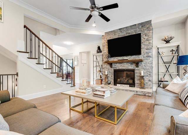 Property at 195 Horizon Hl, Milton, GA 30004, 7 beds, 5 baths