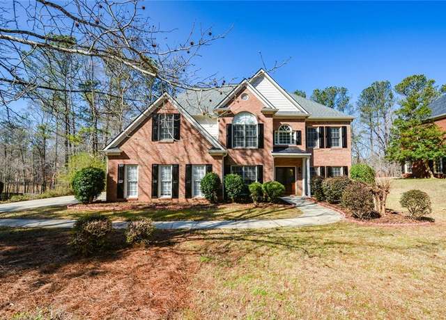 Property at 305 Collegiate Dr, Powder Springs, GA 30127, 5 beds, 4 baths