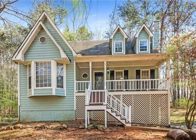 Property at 495 Stratford Dr, Douglasville, GA 30134, 3 beds, 2 baths