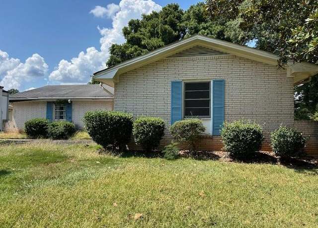 Property at 2071 Twin Falls Rd, Decatur, GA 30032, 3 beds, 2 baths