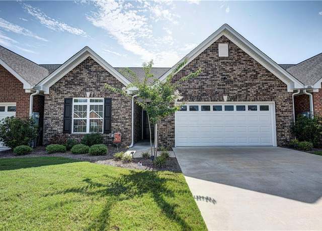 Property at 206 Patriots Row SW, Calhoun, GA 30701, 3 beds, 2 baths