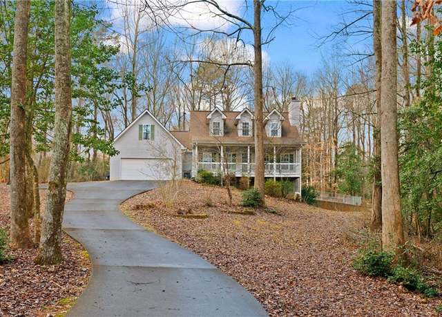 Property at 132 Deerfield Cir, Mount Airy, GA 30563, 3 beds, 2.5 baths