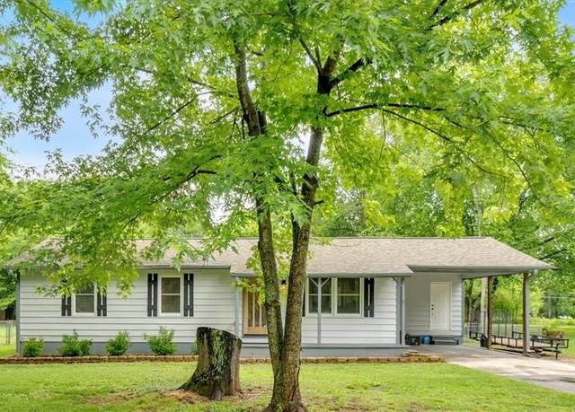 Property at 112 Duncan Dr SW, Cartersville, GA 30120, 3 beds, 2 baths