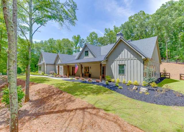 Property at 1889 Jefferson River Rd, Jefferson, GA 30549, 4 beds, 4 baths