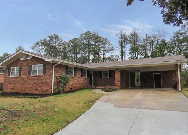 Property at 2630 Colonial Dr, College Park, GA 30337, 3 beds, 2 baths