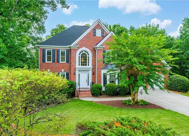 Property at 4910 Aldbury Ln, Suwanee, GA 30024, 5 beds, 3.5 baths