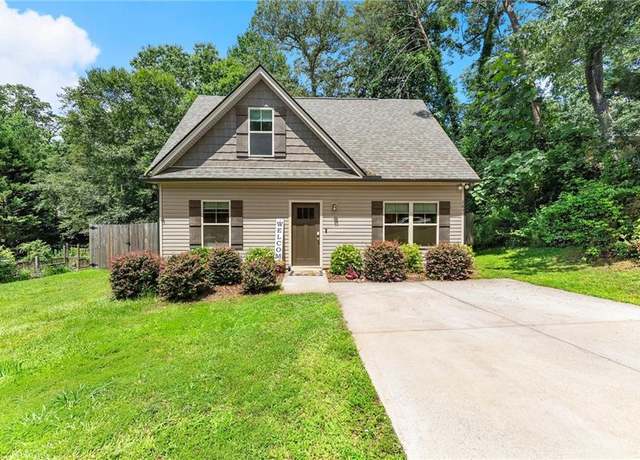 Property at 2850 Winchester Dr, Cumming, GA 30041, 3 beds, 2.5 baths