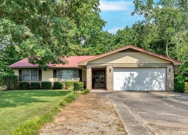 Property at 4866 S Lilburn Stone Mountain Rd SW, Lilburn, GA 30047, 3 beds, 2 baths