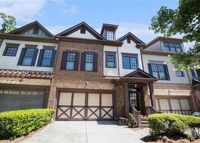 Property at 6961 Fellowship Ln, Flowery Branch, GA 30542, 4 beds, 4.5 baths