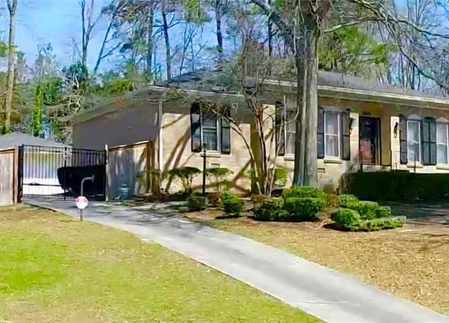 Property at 3845 Pebble Beach Dr, Atlanta, GA 30349, 3 beds, 2 baths
