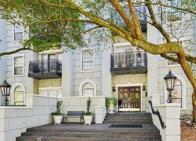 Property at 3071 Lenox Rd NE #11, Atlanta, GA 30324, 2 beds, 2.5 baths