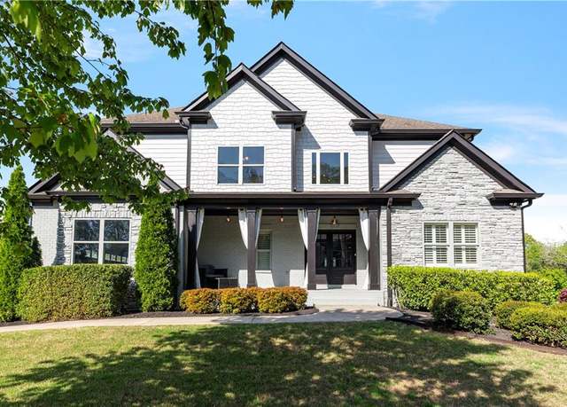 Property at 1186 Lincoln Dr, Marietta, GA 30066, 5 beds, 4.5 baths