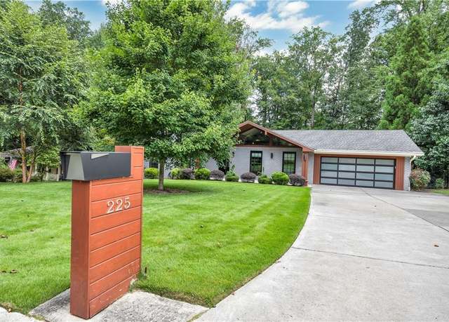 Property at 225 Jayne Ellen Way, Alpharetta, GA 30009, 3 beds, 3 baths