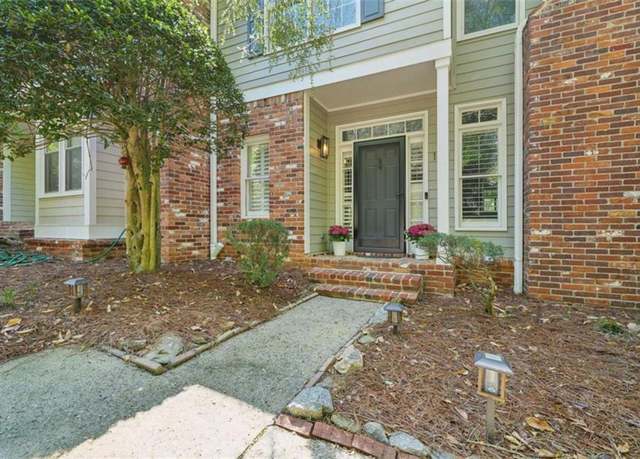 Property at 171 Riverview Trl, Roswell, GA 30075, 3 beds, 3.5 baths