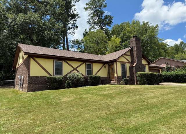 Property at 4133 Pickering Dr, Columbus, GA 31907, 3 beds, 2 baths