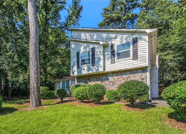 Photo of 3385 Hollow Tree Dr, Decatur, GA 30034