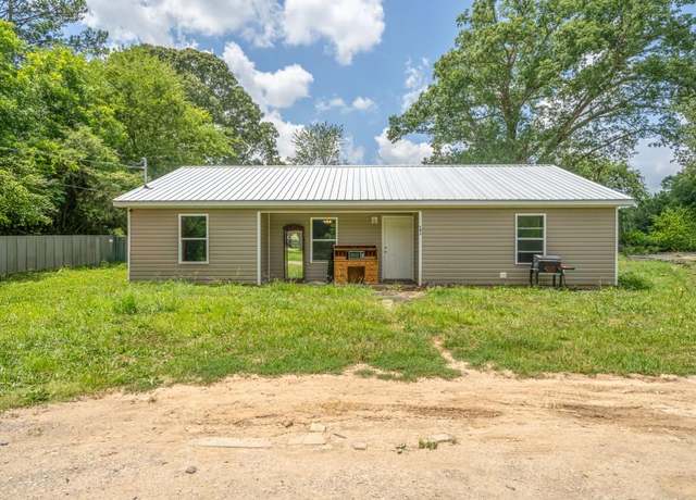 Property at 101 Old Tennessee Rd NE, Cartersville, GA 30121, 3 beds, 2 baths