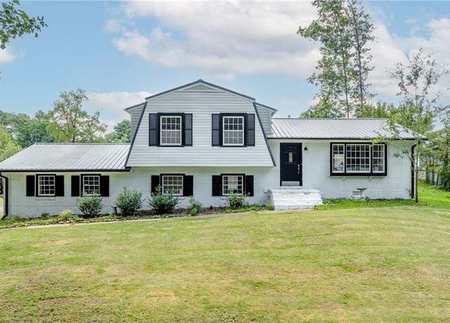Property at 2789 Cottonwood Dr, Marietta, GA 30066, 5 beds, 2 baths