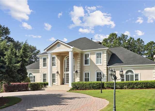 Property at 721 Club Ln S, Marietta, GA 30067, 5 beds, 4.5 baths