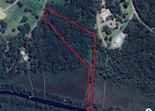 Property at 145 Travelers Way, Richmond Hill, GA 31324