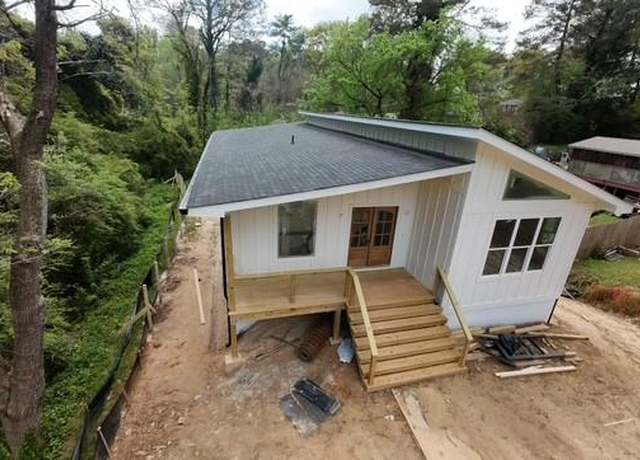 Property at 2387 Cranbrooke Dr, Decatur, GA 30032, 5 beds, 3.5 baths