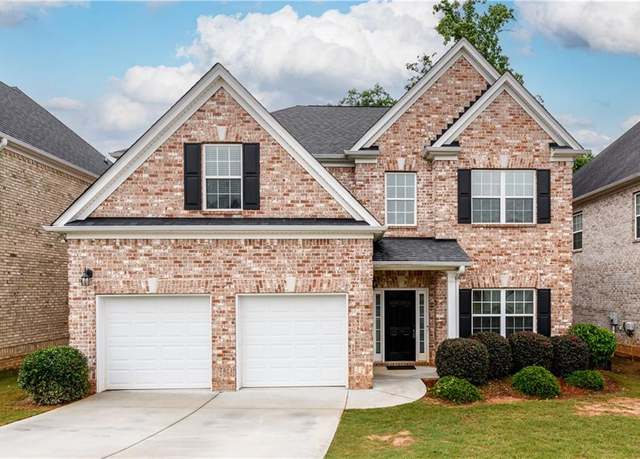 Property at 1076 Scenic Park Trl, Lawrenceville, GA 30046, 5 beds, 3 baths