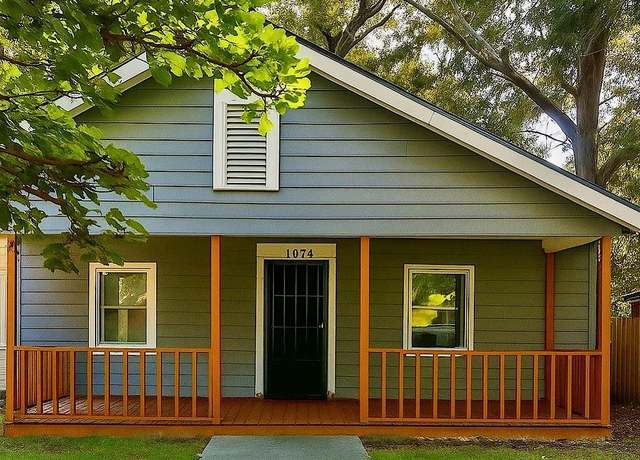 Property at 1074 Welch St SW, Atlanta, GA 30310, 4 beds, 2 baths