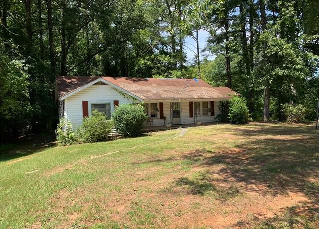 Property at 8845 Bells Ferry Rd, Canton, GA 30114, 2 beds, 1 bath