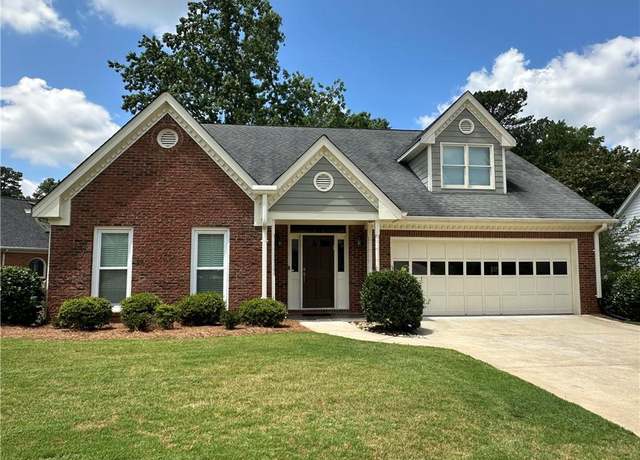 Property at 810 Doe Hill Ln, Roswell, GA 30075, 3 beds, 2.5 baths
