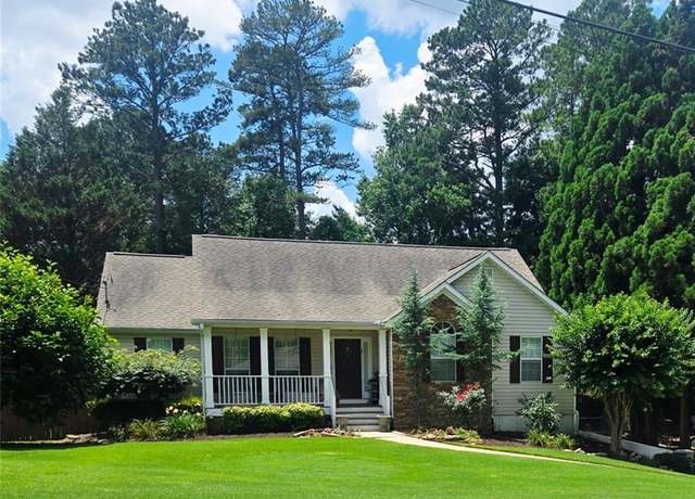 Property at 60 Stonehedge Dr, Buford, GA 30518, 4 beds, 3 baths