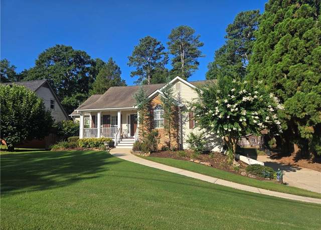 Property at 60 Stonehedge Dr, Buford, GA 30518, 4 beds, 3 baths
