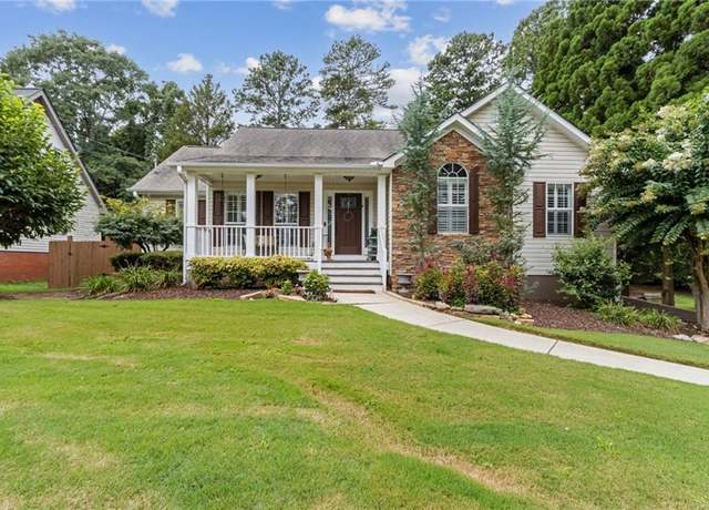 Property at 60 Stonehedge Dr, Buford, GA 30518, 4 beds, 3 baths