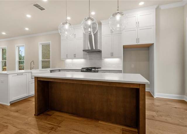 Property at 169 Wards Crossing Way #125, Johns Creek, GA 30022, 3 beds, 3.5 baths