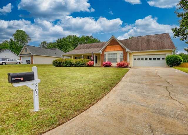 Property at 205 Summer Walk Dr, Covington, GA 30016, 3 beds, 2 baths