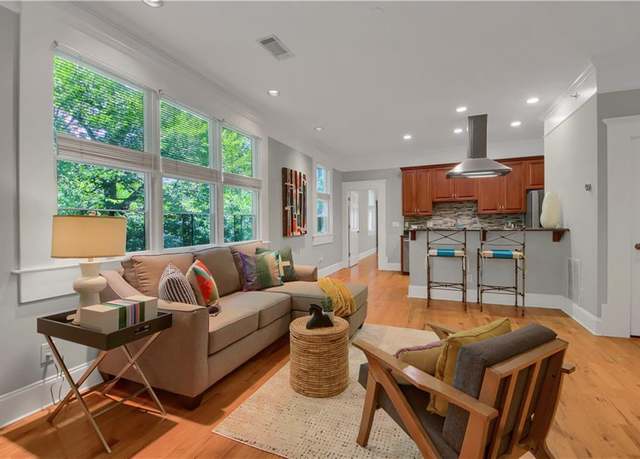 Property at 259 14th St NE #301, Atlanta, GA 30309, 2 beds, 2 baths