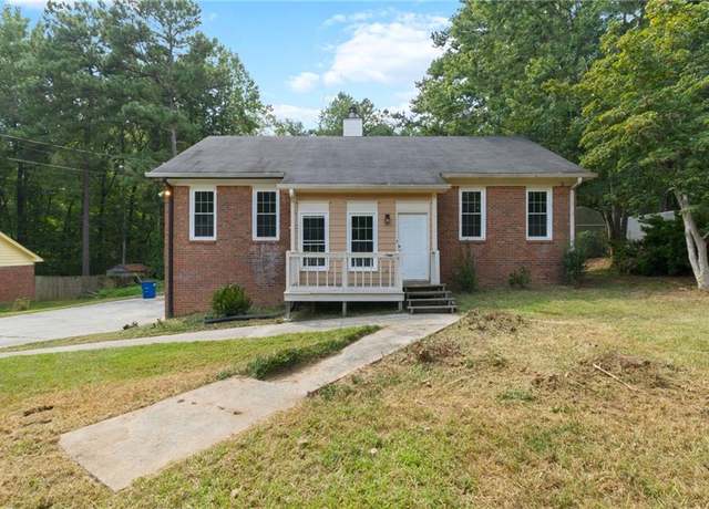 Property at 1065 Walker Place Dr, Douglasville, GA 30134, 3 beds, 2 baths