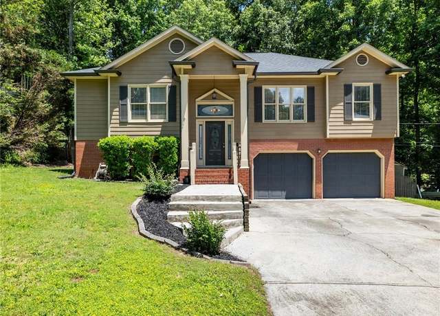 Property at 6335 Flat Rock Dr, Flowery Branch, GA 30542, 5 beds, 3 baths