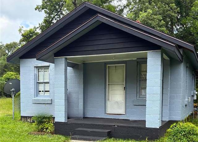 Property at 412 N Barack Obama Blvd, Valdosta, GA 31601, 2 beds, 1 bath