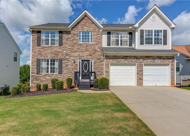 Property at 4015 Crescent Walk Ln, Suwanee, GA 30024, 4 beds, 2.5 baths