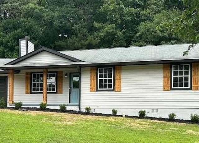 Property at 2784 Oxford Dr, Decatur, GA 30034, 3 beds, 2 baths