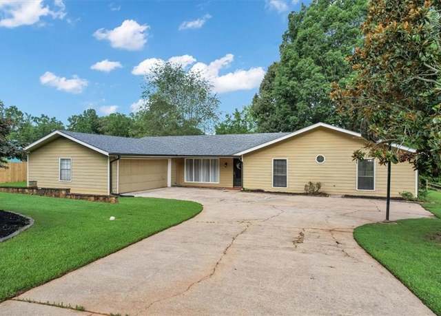 Property at 5357 Golfcrest Cir, Stone Mountain, GA 30088, 4 beds, 2.5 baths