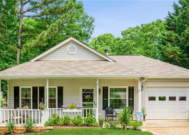 Property at 2730 Lakeridge Dr, Cumming, GA 30041, 2 beds, 1 bath