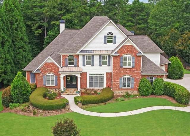 Property at 4638 Manor Dr, Gainesville, GA 30506, 5 beds, 5.5 baths
