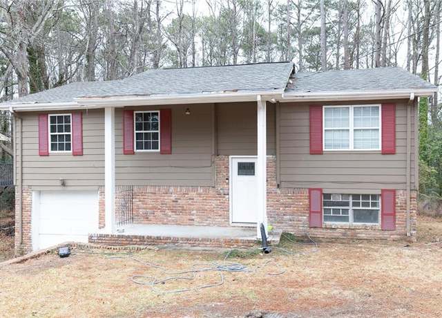 Property at 6540 Connell Rd, Atlanta, GA 30349, 3 beds, 2 baths