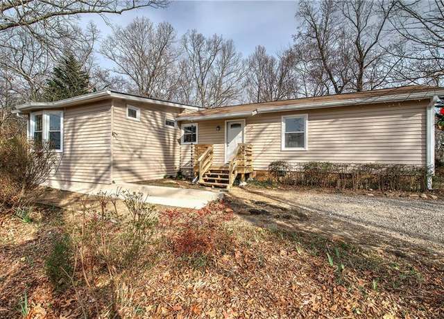 Property at 58 Knox Rd, Powder Springs, GA 30127, 3 beds, 2 baths