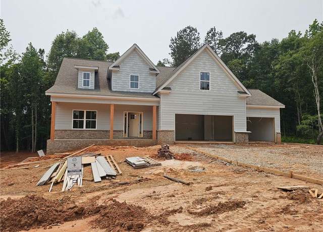 Property at 210 Pinewood Dr, Covington, GA 30014, 4 beds, 3.5 baths